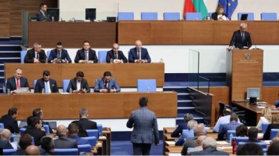 4 июля состоится голосование в парламенте по третьему вотуму недоверия правительству