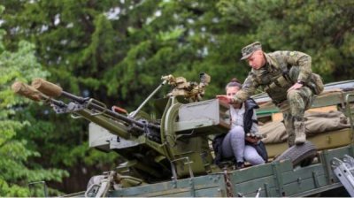 Военные формирования приглашают посетителей по поводу праздника Болгарской армии