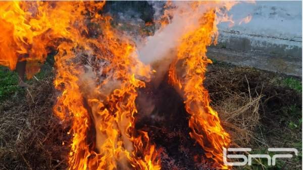 Пожар уничтожил дома в селе Граничар возле границы с Турцией