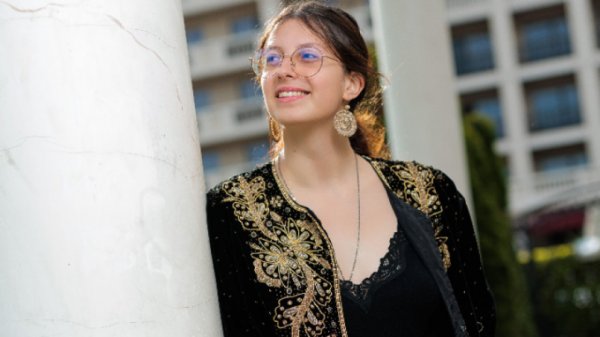 Болгарская поэтесса завоевала гран-при конкурса 