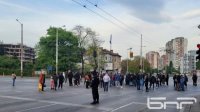 Друзья и родственники жертв ДТП проводят протест в Софии