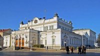 Сегодня парламент рассмотрит требуемый вотум недоверия правительству