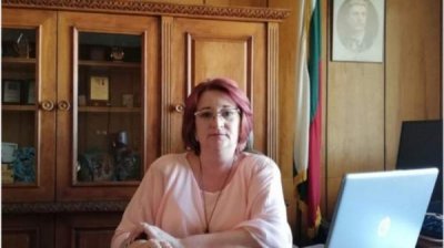 Райна Манджукова: Институты власти Болгарии должны серьезно относиться к проблемам болгар за рубежом