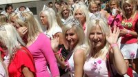 Блондинки оккупируют центр Софии