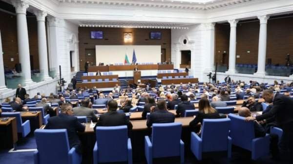 Парламент временно запретил экспорт нефтепродуктов