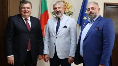 Посол Молдовы поздравил Болгарию с предстоящим присоединением к еврозоне