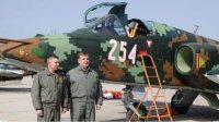 Министр обороны проинспектировал обновленных Су-25