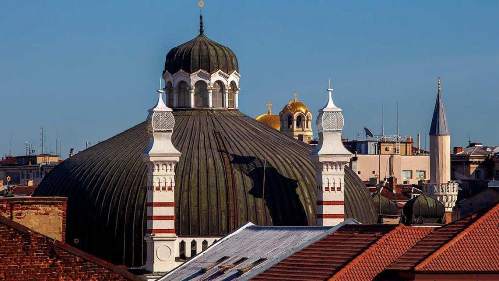 Фотография Ники Давидова в Израиле показывает сосуществование религий в Болгарии