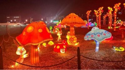 Волшебство китайских светящихся фонарей в софийском парке „Вызраждане“