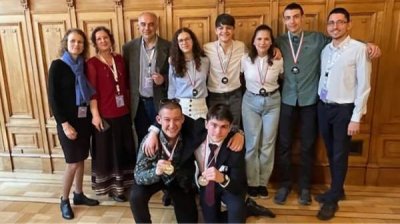 Две серебряные медали для Болгарии с Олимпиады по экспериментальным наукам