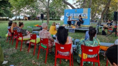 Более 40 болгарских издательств будут представлены на фестивале &quot;С книгой на пляж&quot; в Бургасе