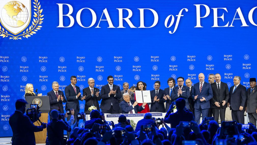 Оппозиция требует заключения суда по вопросу членства Болгарии в &laquo;Совете мира&raquo;