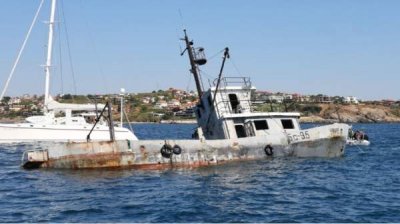 Рыболовное судно &quot;Чавдар&quot; стало местом для дайвинга у Созополя