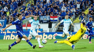&laquo;Левски&raquo; обыграл румынского футбольного чемпиона &laquo;Университатя&raquo; со счетом 1:0