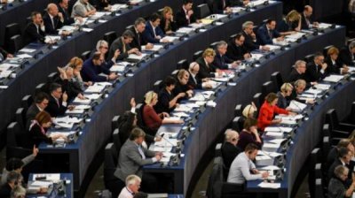 ЕП принял доклад о прогрессе РСМ без &quot;македонского языка и идентичности&quot;