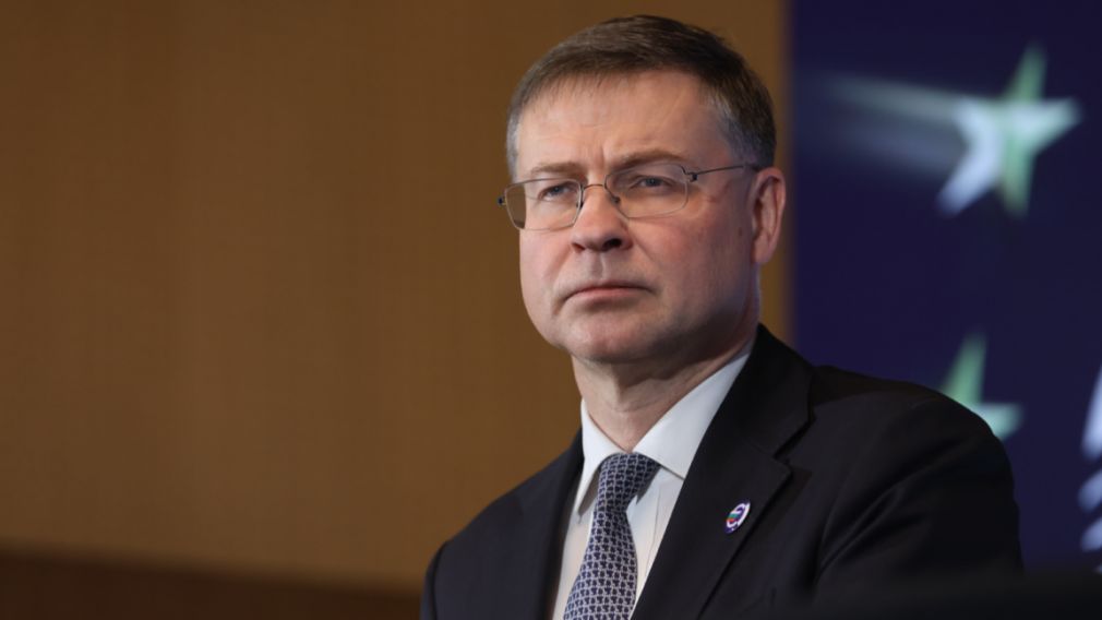 Валдис Домбровскис: Переход к евро поставил Болгарию в сердце Европы