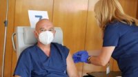 В Болгарии ввели первые третьи дозы вакцины от коронавируса