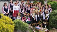 Маленькие девушки лазарки… в селе Мировяне, Софийская область