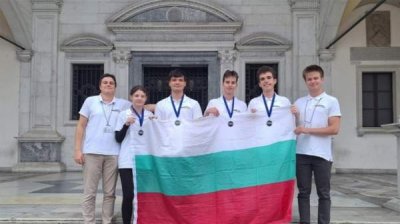 Золотая, серебряная и две бронзовые медали для Болгарии на Балканской олимпиаде по информатике
