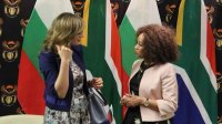 Екатерина Захариева встретилась с главой МИД ЮАР