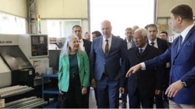 Премьер ознакомил Антонио Кошту с потенциалом оборонной промышленности Болгарии
