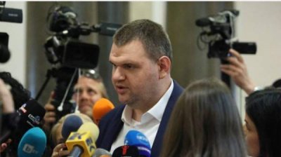 Санкционированный по "Закону Магнитского" депутат стал членом Конституционной комиссии