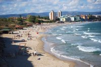 Отдых на южном побережье Болгарии продолжается по более низким ценам