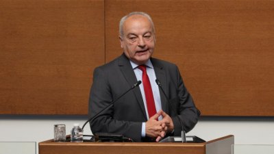 Министр финансов: Меры по сокращению дефицита должны быть долгосрочными