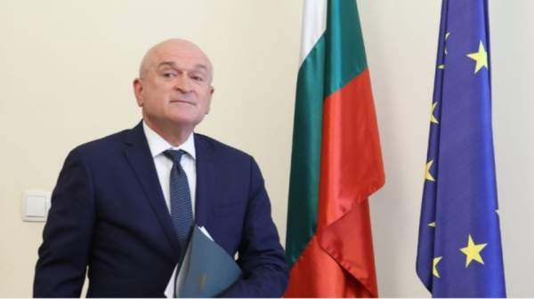 Болгария продолжает поддерживать справедливое стремление Украины к миру