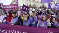 Участники профсоюзных протестов потребовали увеличения зарплат минимум на 10%