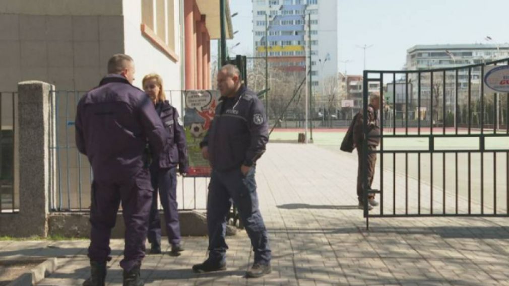 Снова множество сигналов о бомбах в болгарских школах