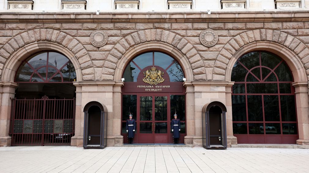 Президент вручит первый мандат на формирование правительства 12 января