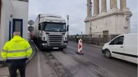 Ремонт Дунайского моста затрудняет движение автотранспорта через пограничный пункт у Русе