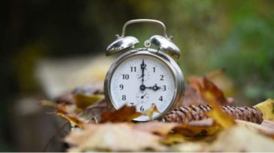 В ночь на 26 октября поспим на час больше