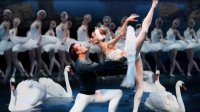 «Лебединое озеро» - классический балет с 3D-декорациями