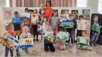 Выставка рисунков детей-беженцев в Бургасе