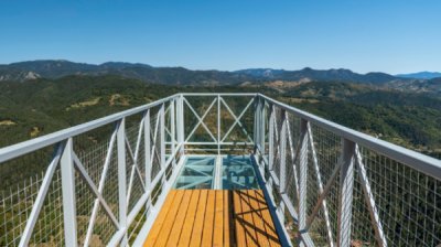 Знаменитая стеклянная площадка &quot;Вершина&quot; в Родопах была отреставрирована