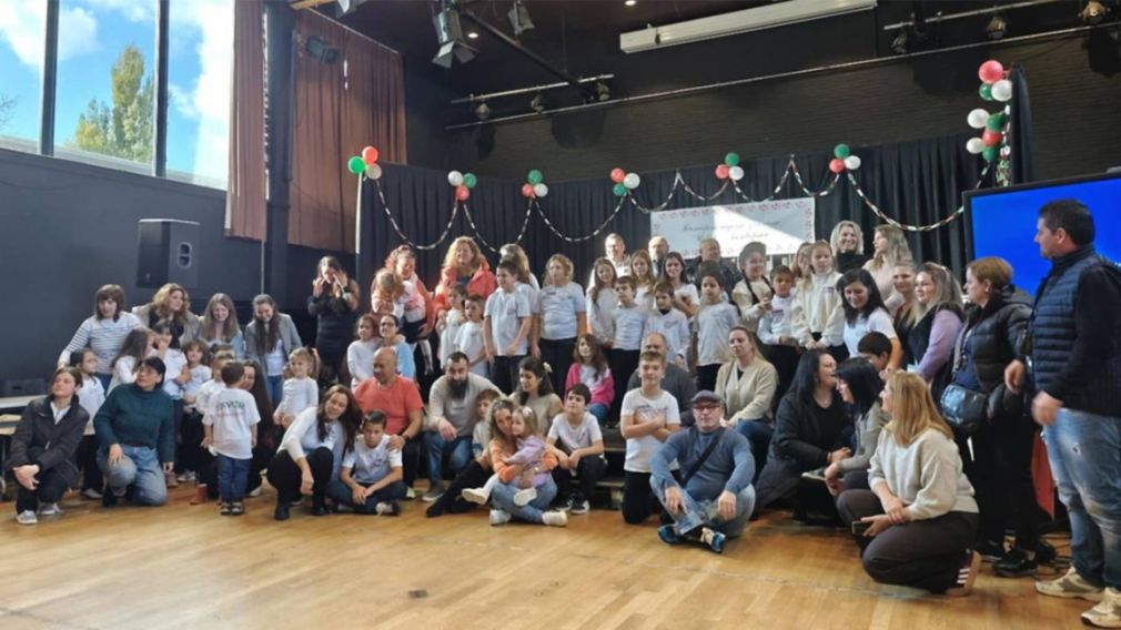 Рождественская благотворительная акция болгар в Антверпене для детей в Габрово