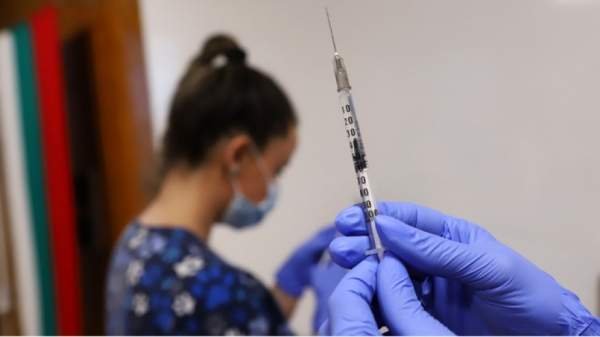 Болгария на последнем месте в ЕС по количеству вакцинированных