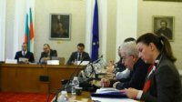 Экономическая комиссия приняла в первом чтении введение государственного надзора за &quot;Лукойлом&quot;