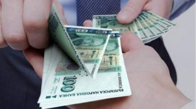 В сентябре средняя зарплата-брутто составила 2570 левов