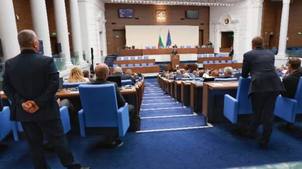 Депутаты отклонили предложение БСП о приостановке переговоров по продаже оборудования АЭС 
