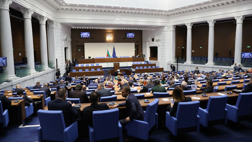 Депутаты решили: Болгария вступит в 2026 год с бюджетом 2025-го