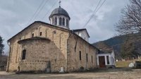 Троянский монастырь передает в дар храму Святой Параскевы-Петки в Трояне частицы святых мощей