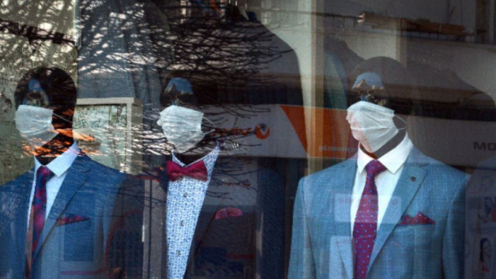 В Болгарии снова обязательно ношение масок в закрытых общественных местах