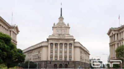 На закрытом заседании правящие обсуждают будущее правительства