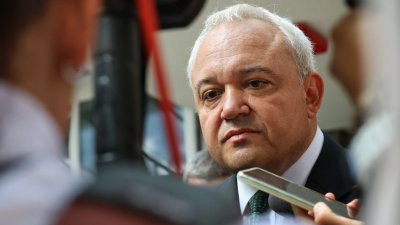 Министр внутренних дел: Есть данные о подавлении сигналов летательных средств