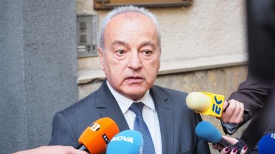 Гылыб Донев о домашней ракии: &laquo;Я не буду подглядывать в окна&raquo;