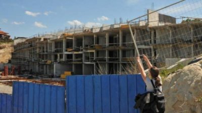 Как выдаeтся строительная документация и как незаконное строительство становится законным