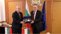 Министр Вытев встретился с послом Венгрии в Болгарии Борошем